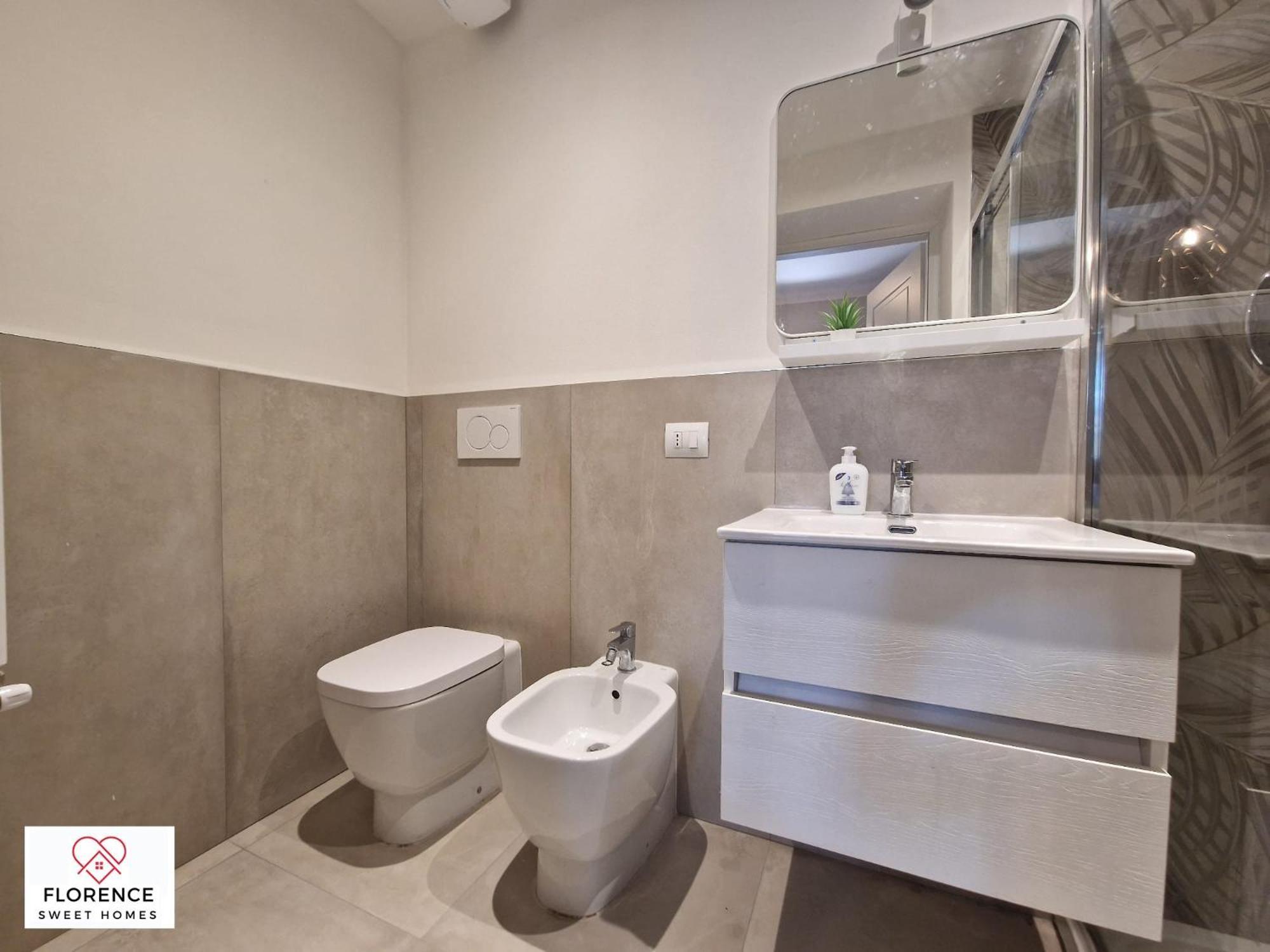Lella Apartment With Free Parking By Florence Sweet Homes Exteriör bild