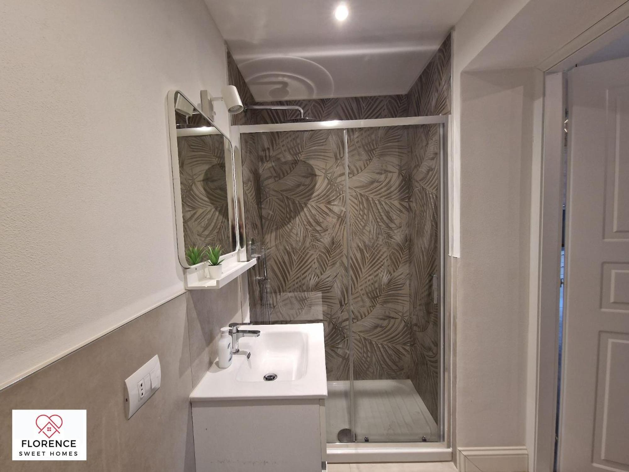 Lella Apartment With Free Parking By Florence Sweet Homes Exteriör bild